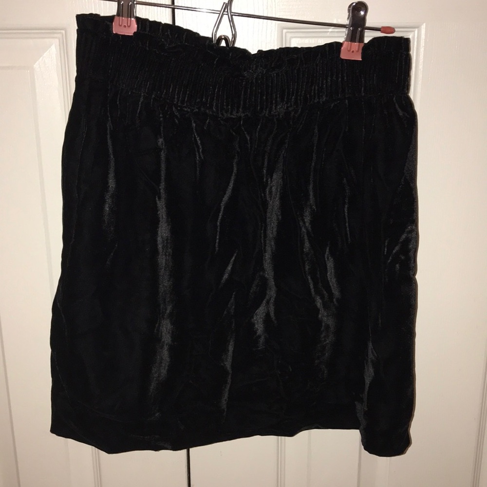 Velvet mini skirt